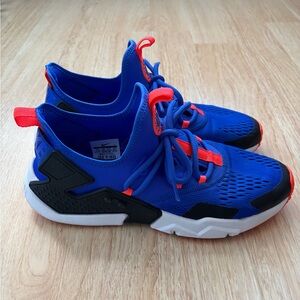 Nike Hurache Shoes- Blue and Black Sneakers with Neon Accents